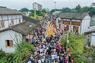 ⚡️师徒对决！保罗与亚历山大握手致意